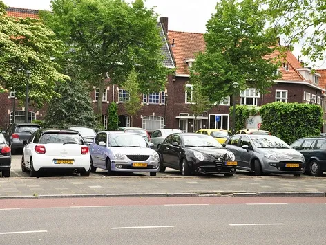 Парковка в Нидерландах: где она самая дорогая и как сэкономить на вашей поездке