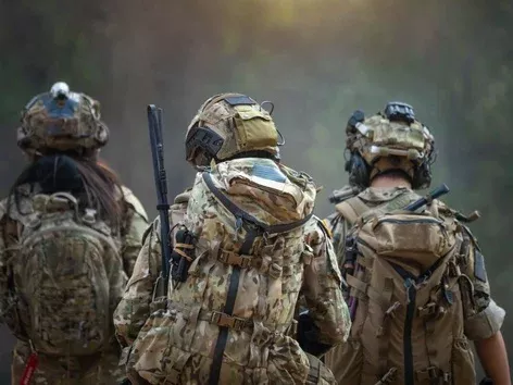 Some Western countries have already sent troops to Ukraine: what functions do they perform?