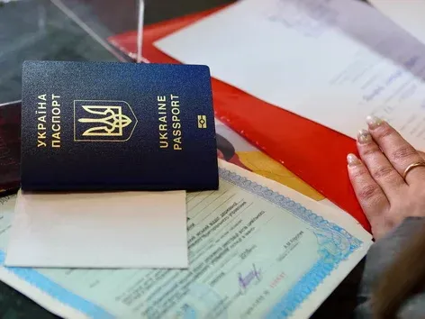 Двойное гражданство в Украине: закон принят, но списка стран пока нет
