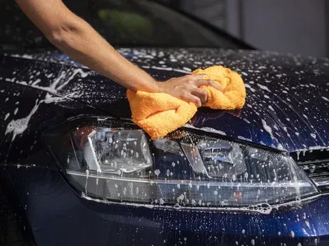 How to wash your car at a self-service car wash: useful tips for drivers