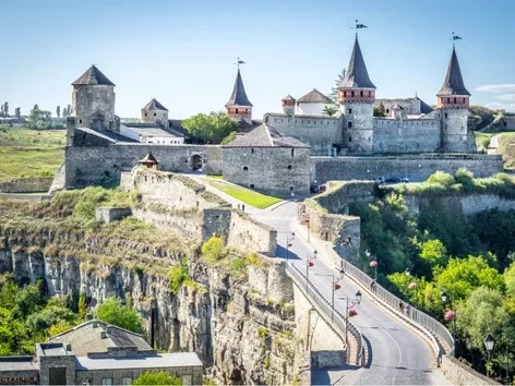 What to see in Ukraine if you travel in the summer: a selection of cities and locations worth visiting for foreigners