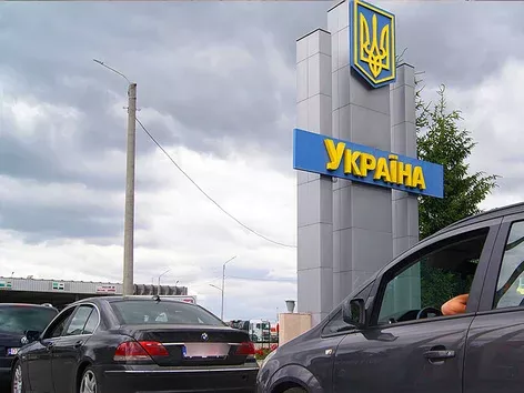 Liste de contrôle pour les étrangers : votre voiture est-elle prête pour un voyage en Ukraine ?