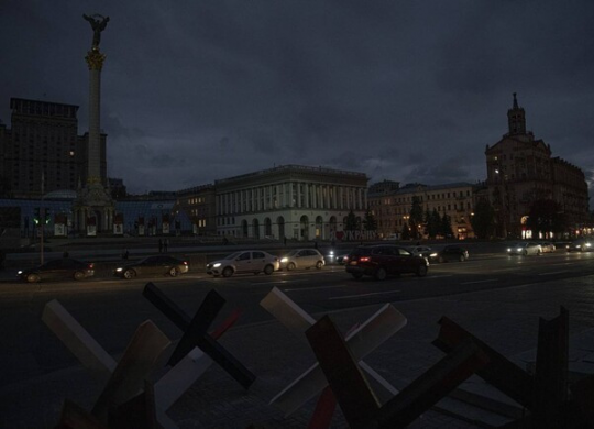 Power outages in Ukraine: how possible is a complete blackout?