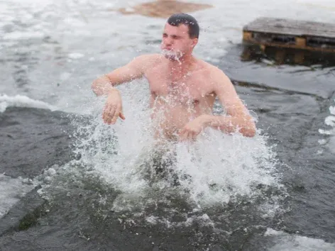 Крещение 2026: как подготовиться и кому следует воздержаться от купания