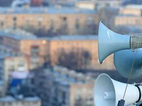 Gli avvisi di attacco aereo saranno limitati per distretto? Un nuovo sistema di allerta è già in fase di test in Ucraina