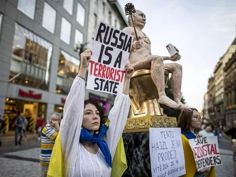 Why Ukrainians and russians are not fraternal peoples: results of a survey on attitudes toward dictator Stalin