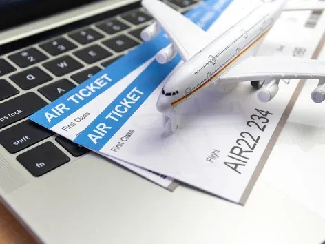 Праздничные скидки на авиабилеты: как поймать дешевые билеты зимой?