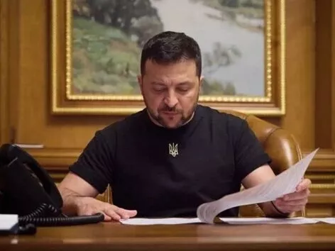 Is Zelenskyy responsible for corruption in Ukraine?