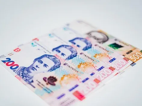 Заработные платы увеличатся на 150% с 1 января 2026 года: кто получит повышение зарплаты в Украине