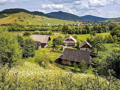 Kryvorivnia in the Hutsul region: why everyone should see the village that made history with Mykhailo Hrushevsky and wrote poetry with Ivan Franko
