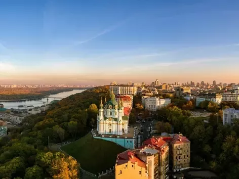 Discover Ukraine: A unique excursion for foreigners to the cities of Ukrainian glory