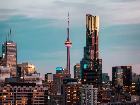 How to get to Ukraine from Canada: convenient routes and necessary documents