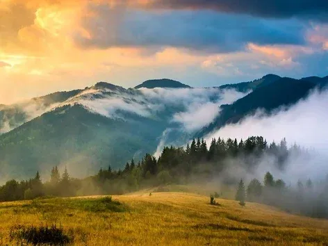 Novedades de los Cárpatos en 5 días con Visit Ukraine: piscinas termales, castillos antiguos y vinos de Transcarpatia