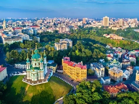 Rules for entering Ukraine in 2025: requirements for Ukrainians, foreigners, customs rules, traveling by car