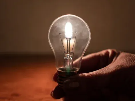 Возвращение отключений электроэнергии в Украине: где уже введены графики отключений