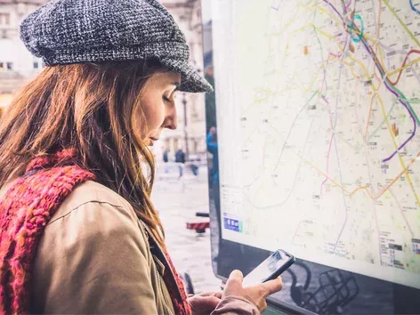 Top non-boring and useful mobile apps for travellers