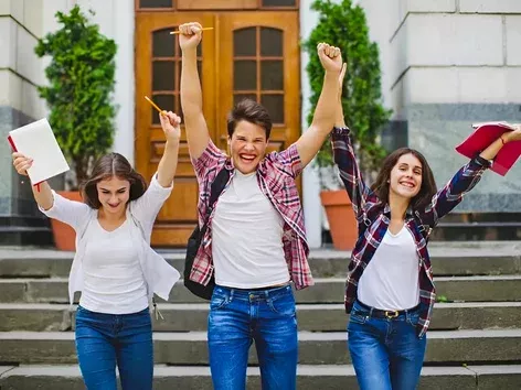 Українські школярі зможуть безкоштовно навчатися у Венеції: як подати заявку