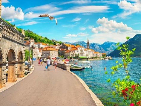 How to re-register temporary protection in Montenegro: detailed instructions for Ukrainians