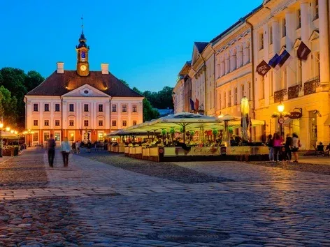 How to come to Ukraine from Estonia: convenient routes and useful contacts