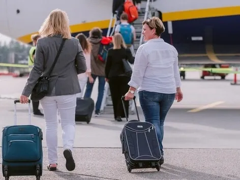 Czego nie możesz zabrać w bagażu podręcznym: lista kontrolna przed podróżą samolotem