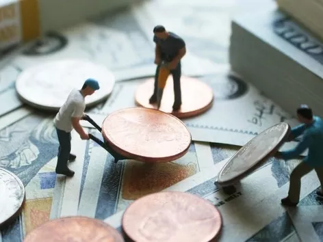 Minimum wage and residence card in Poland: important changes from 2025