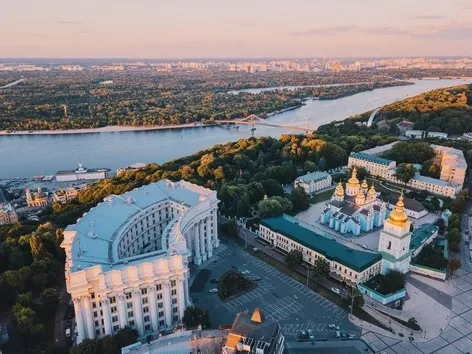 How many foreigners entered Ukraine in 2023 and from which countries did they come most often?