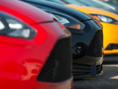 Возраст автомобилей в Украине растет: где ездят самые старые и новые автомобили?