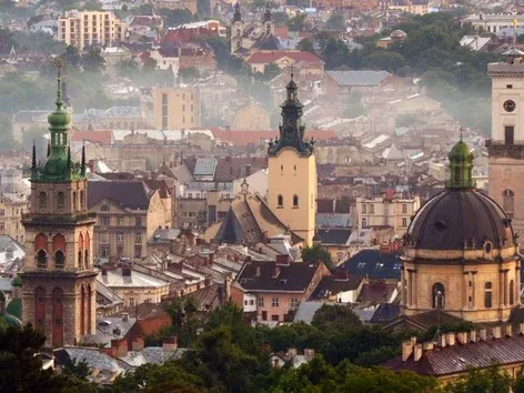 Путешествие по Львовской области: интересные туры, винные маршруты и культурные события