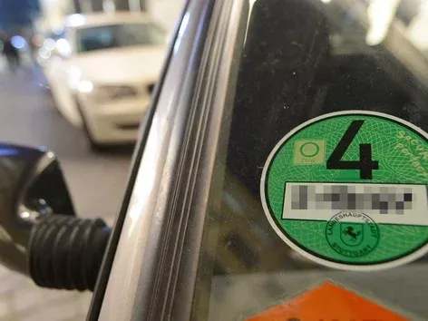 Environmental stickers in Germany: everything a driver needs to know