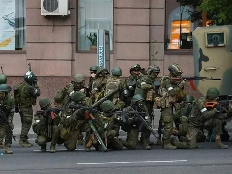 Which russian generals are involved in the Prigozhin mutiny and how can this help Ukraine?