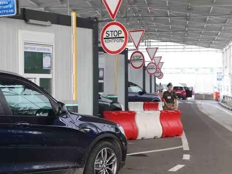 How to enter Ukraine in 2025: checkpoints and queues at the borders