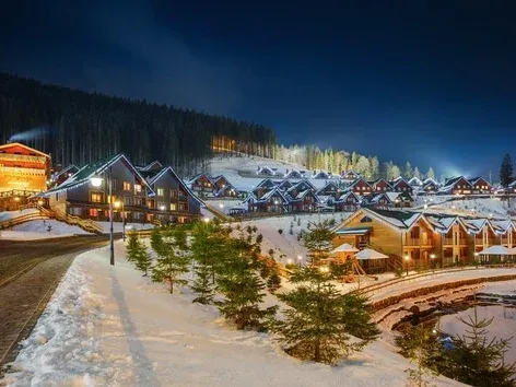 Карпаты готовятся к полному дому: каковы цены на зимние каникулы и почему Буковель устанавливает самую высокую планку