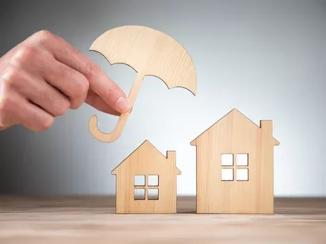 How to insure an apartment if you are leaving for a long time?