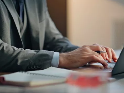 How to maintain temporary protection status in Poland while planning a long trip to another country – Visit Ukraine lawyer explains