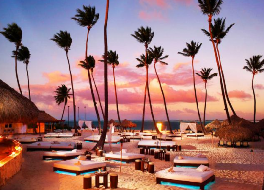 Допандемійні правила: які країни скасували карантинні обмеження