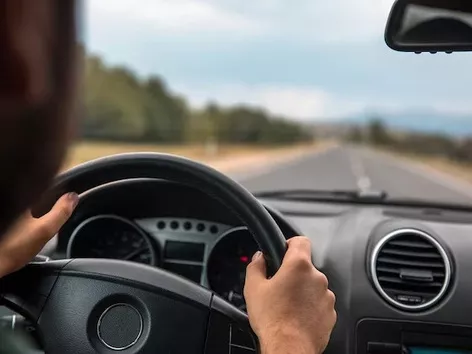 Refugees from Ukraine are obliged to register cars in Italy: details