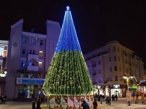 Рождество в Ивано-Франковске 2025/26: как спланировать поездку с учетом тревог и комендантского часа