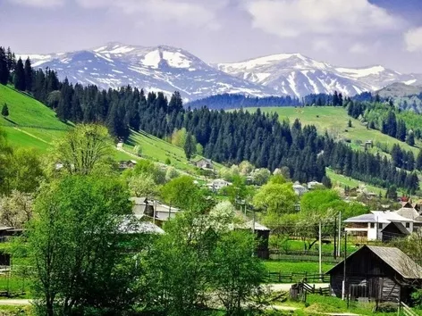 Picturesque villages of the Carpathians: places to relax at the end of August
