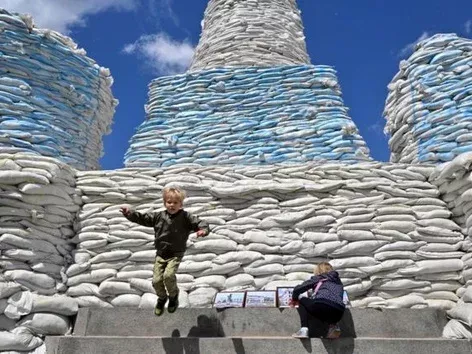 Night shelling and drone attacks on Kyiv: is the capital about to leave again?