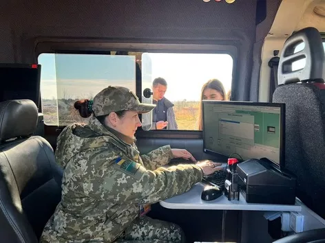 Departure from Ukraine by men permanently residing abroad: 2025 rules