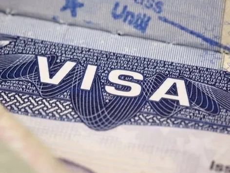 США временно приостанавливают выдачу иммиграционных виз для граждан 75 стран: что известно