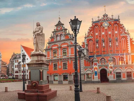 How to get to Ukraine from Latvia: convenient routes by car or plane + train/bus