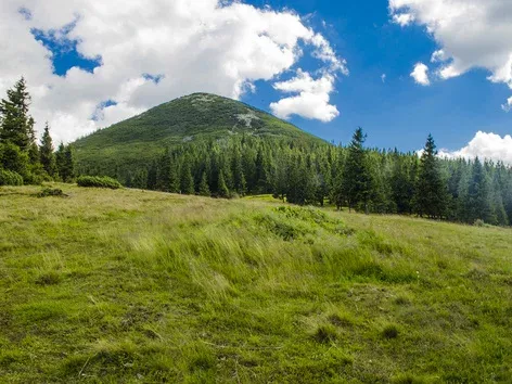 Climbing Khom'yak with Visit Ukraine: emotions that will stay with you forever