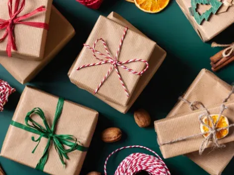 Зимние идеи подарков для тех, у кого есть всё: тепло, смысл и украинский стиль