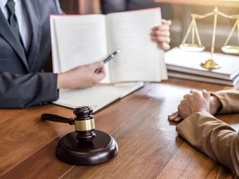 How can a foreigner in Ukraine obtain a police clearance certificate?