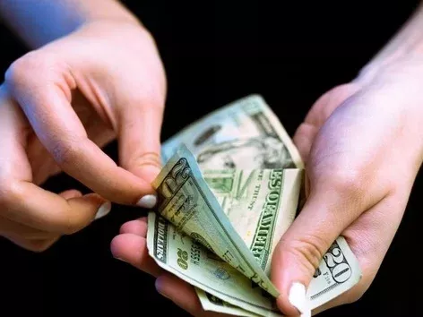 New grant program to support Ukrainian enterprises: how to get thousands of dollars