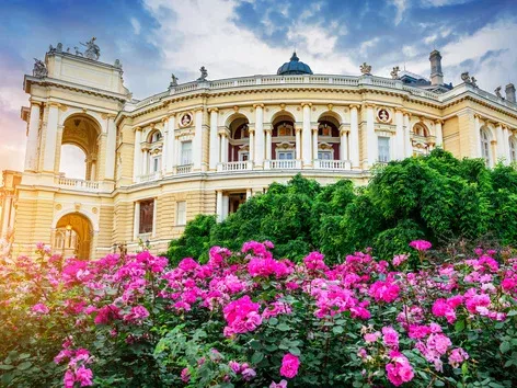 Открой для себя Украину: топ туров по украинским городам для иностранцев