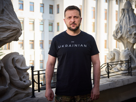 Presidential dress code: what putin and Zelensky wear