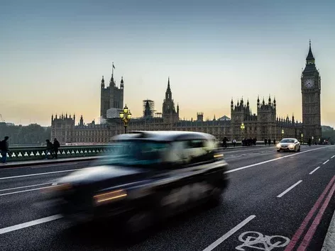 Traffic rules in the UK: what Ukrainian drivers need to know