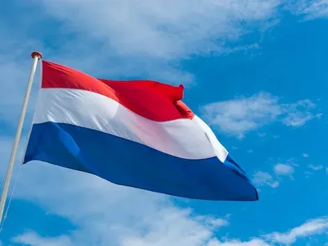Insurance for entry to the Netherlands: who needs it, rules for different visa categories, and where to buy it?